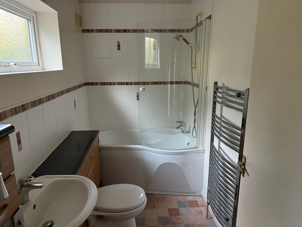 Additional image 10 of 4 bed detached bungalow for saleStation Road, Brampton CA8