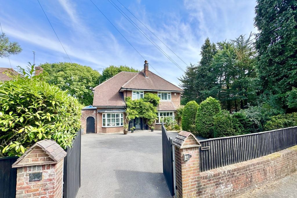 Additional image 4 of 6 bed detached house for saleGlenferness Avenue, Talbot Woods, Bournemouth BH3