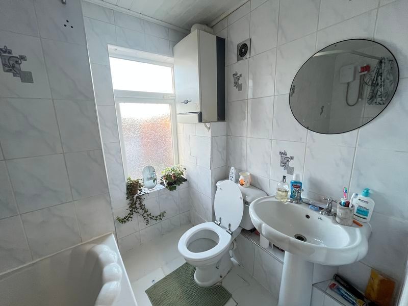 Additional image 6 of 1 bed flat for saleWarkworth Crescent, Newcastle Upon Tyne NE15