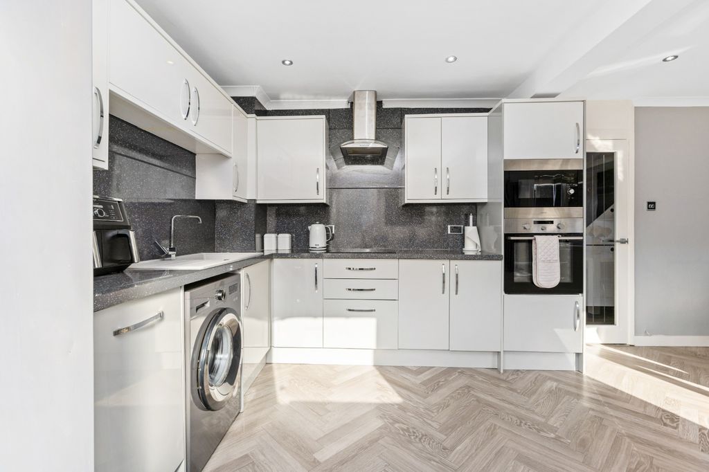 Additional image 5 of 4 bed terraced house for sale38 Cuikenburn, Penicuik EH26