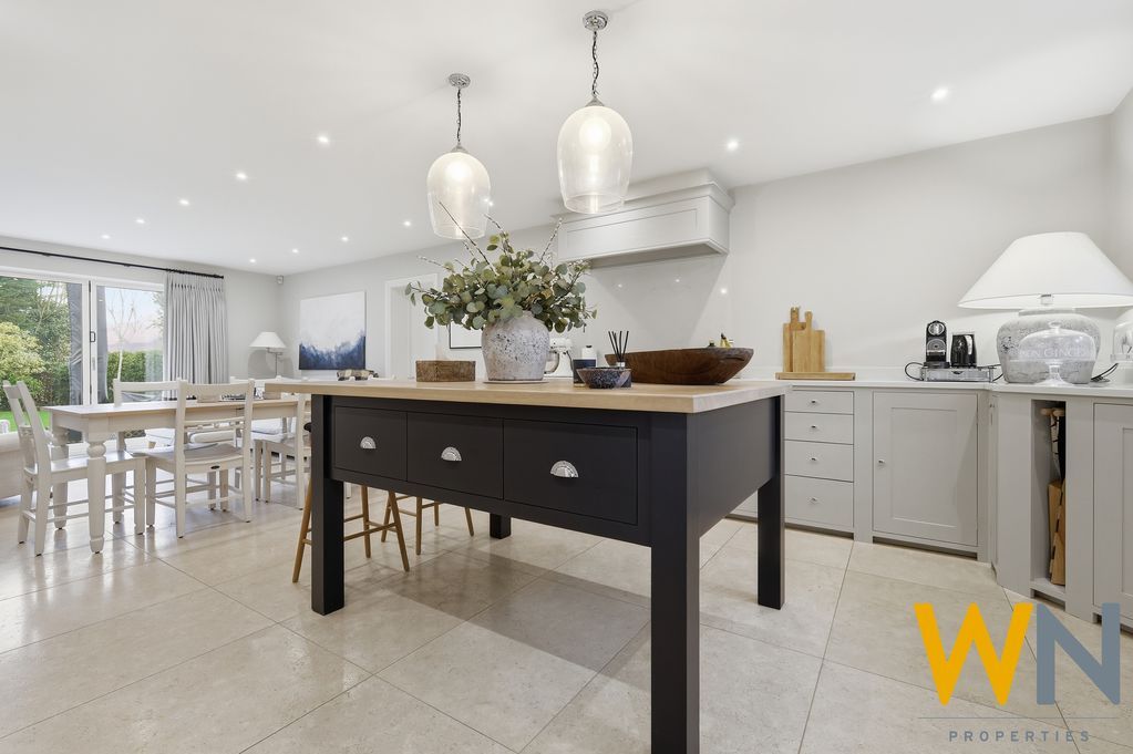 Additional image 29 of 4 bed detached house for saleRoundwood Avenue, Hutton Mount, Brentwood CM13