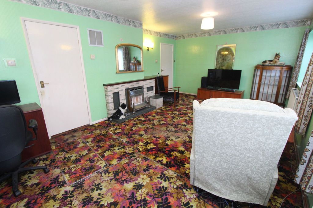 Additional image 9 of 5 bed detached house for saleQueen Street, Pensnett, Brierley Hill DY5