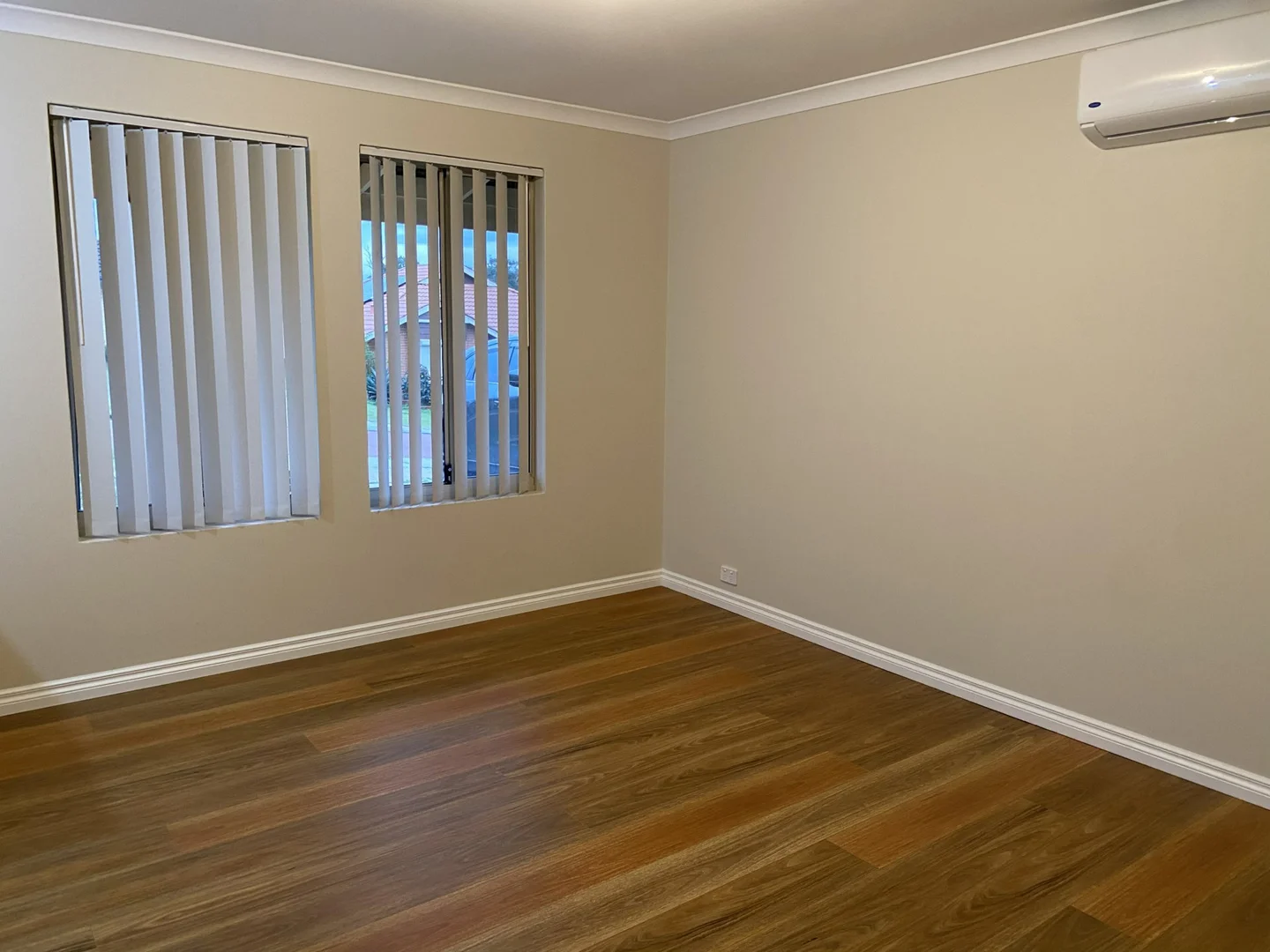 Additional image 3 of 42 Pepperell Crescent, Leda WA 6170