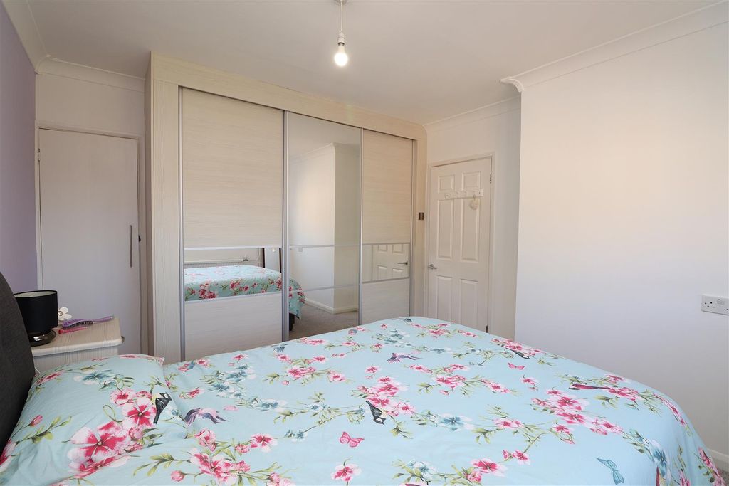 Additional image 13 of 2 bed maisonette for saleCrown Road, Borehamwood WD6