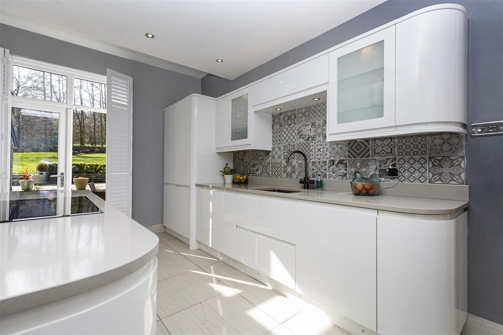 Additional image 20 of 4 bed detached house for saleBeaconsfield Road, Clayton, Bradford BD14