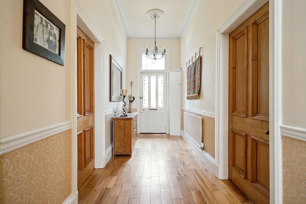 Additional image 19 of 5 bed detached house for saleDouglas Drive, Cambuslang, Glasgow G72