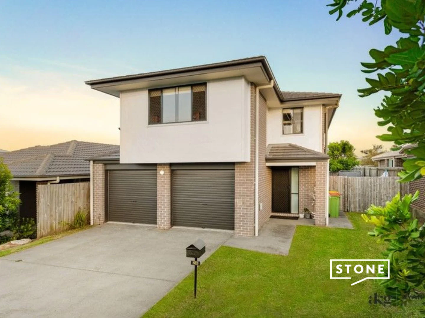 26 Mount Glorious Street, Park Ridge QLD 4125 photo 2