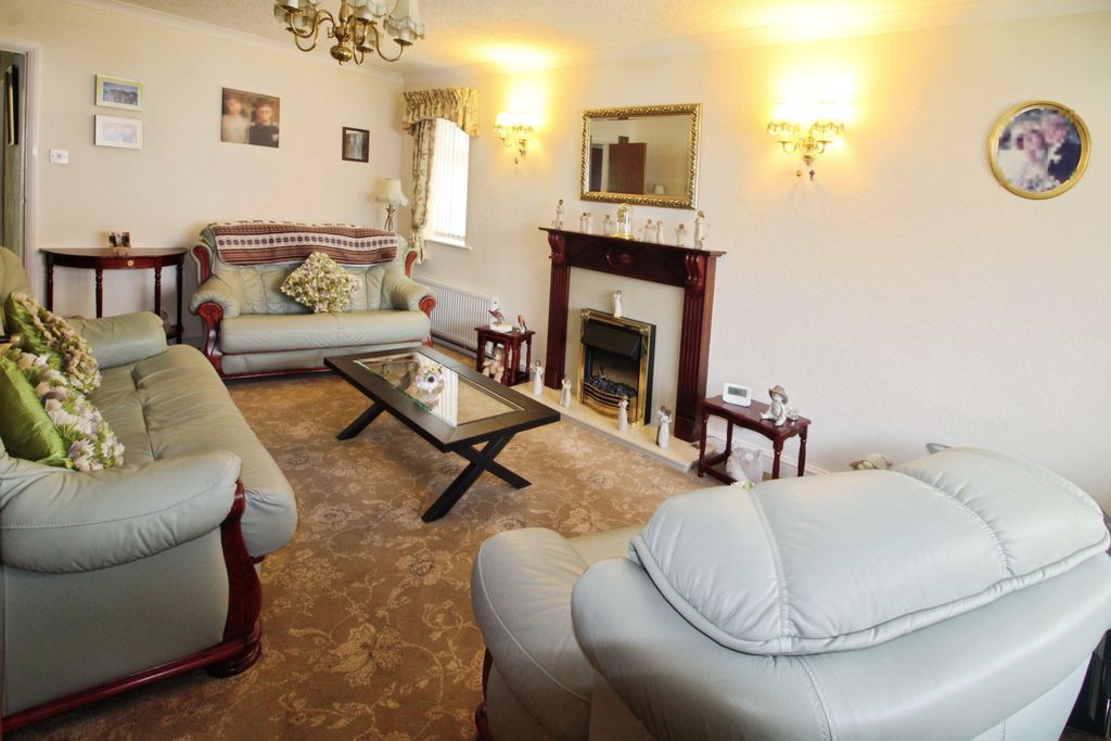 Additional image 2 of 3 bed detached bungalow for saleColton Street, Brigg DN20