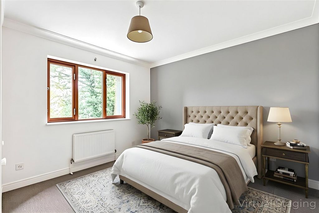 Additional image 15 of 2 bed flat for saleAllum Lane, Elstree, Borehamwood, Hertfordshire WD6