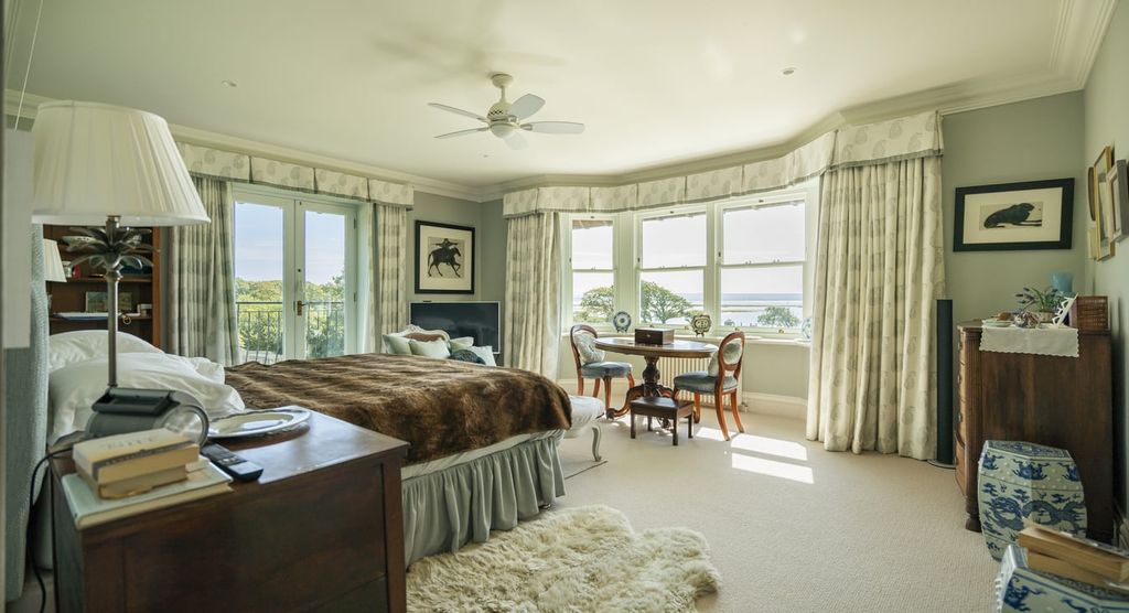 Additional image 9 of 6 bed detached house for saleLisle Court Road, Lymington SO41