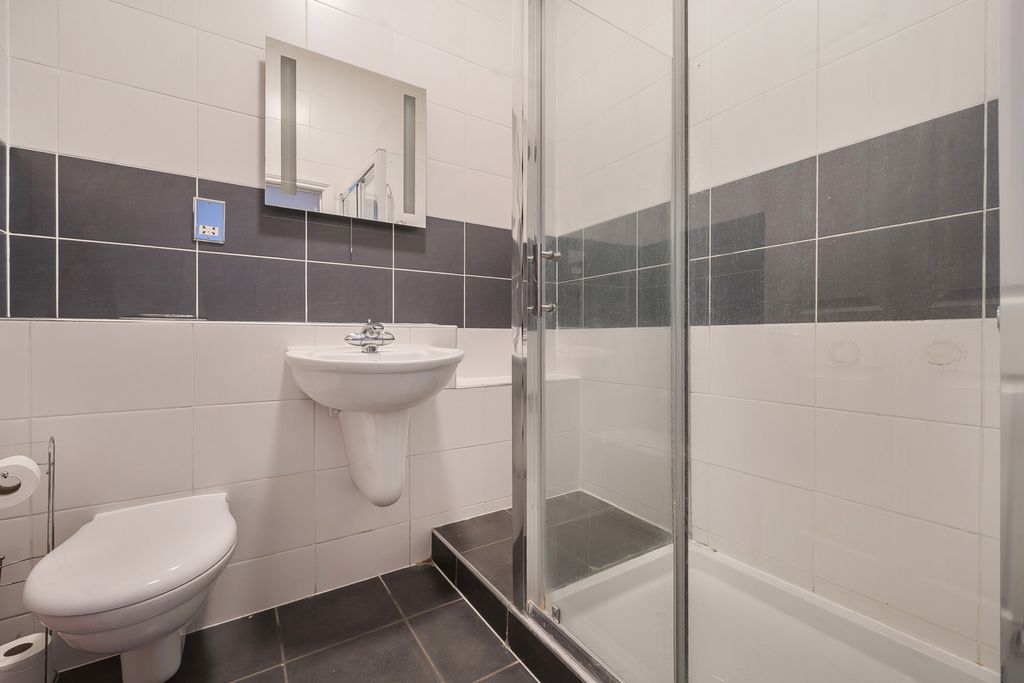 Additional image 18 of 2 bed flat for saleRodway Road, Bromley BR1