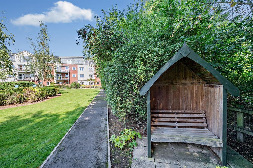 Additional image 21 of 2 bed flat for saleEllisfields Court, Mount Street, Taunton TA1