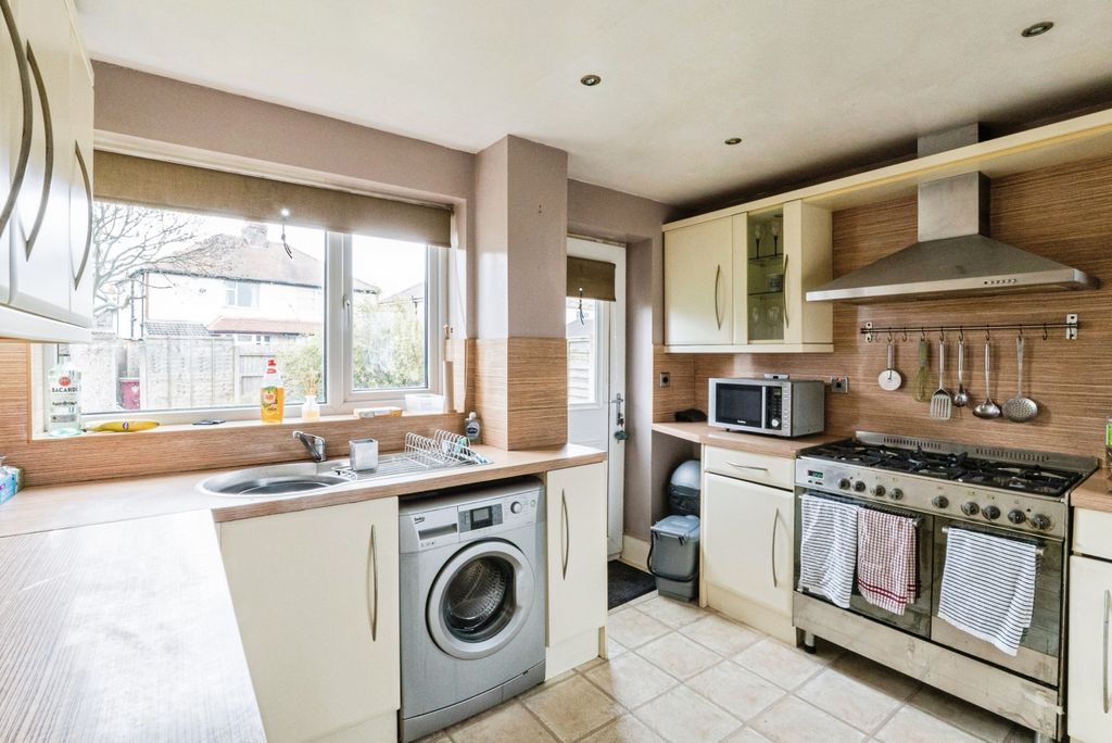 Additional image 9 of 3 bed semi-detached house for saleLyddesdale Avenue, Thornton-Cleveleys FY5