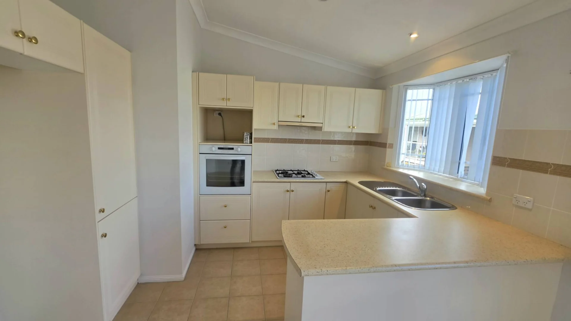 Additional image 3 of 14/14th Avenue, 120 Osborne Parade, Warilla NSW 2528