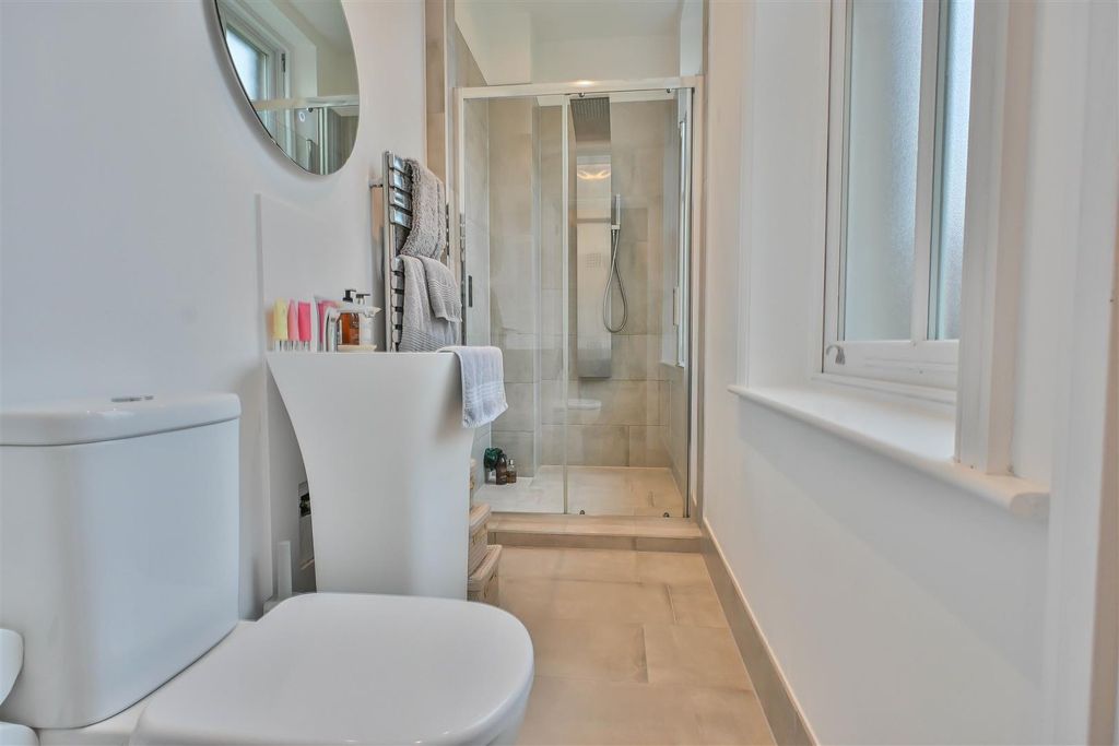 Additional image 10 of 2 bed flat for saleLa Plata House, Brentwood CM14