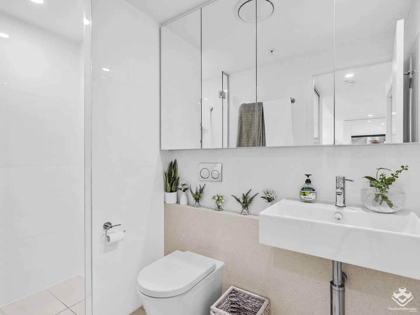 Additional image 12 of 402/388 marine parade, Labrador QLD 4215