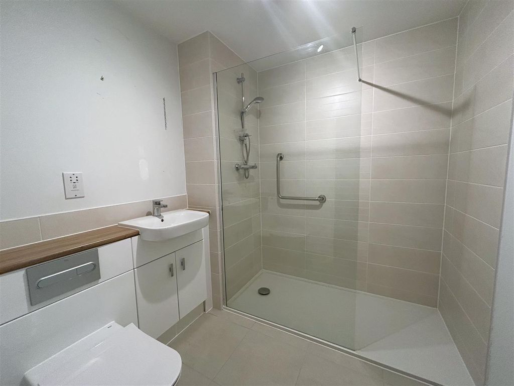 Additional image 8 of 2 bed flat for saleFlood Lane, Bridport DT6