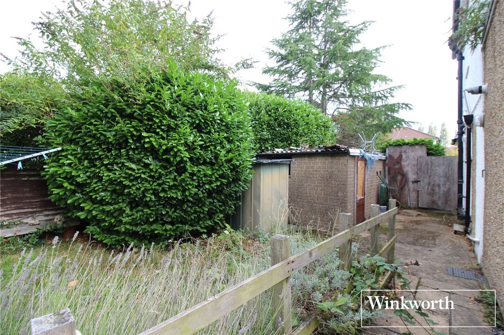 Additional image 19 of 3 bed semi-detached house for saleCardinal Avenue, Borehamwood, Hertfordshire WD6