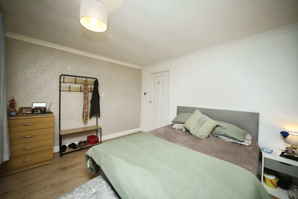 Additional image 12 of 2 bed flat for saleMoots Lane, Bridgwater TA6