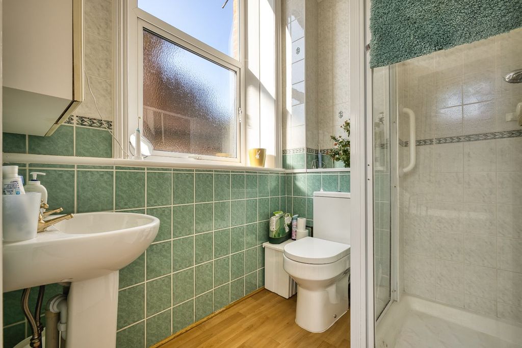 Additional image 9 of 3 bed flat for salePark Road, Broadstairs, Kent CT10