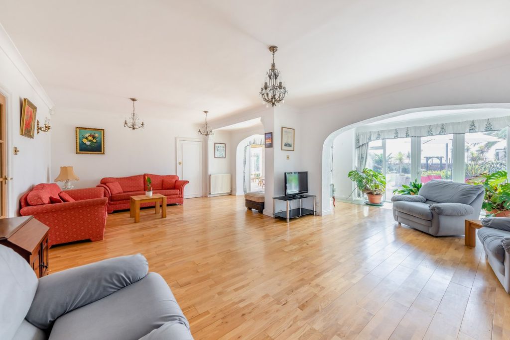 Additional image 8 of 5 bed detached house for saleAldwick Avenue, Aldwick, West Sussex PO21
