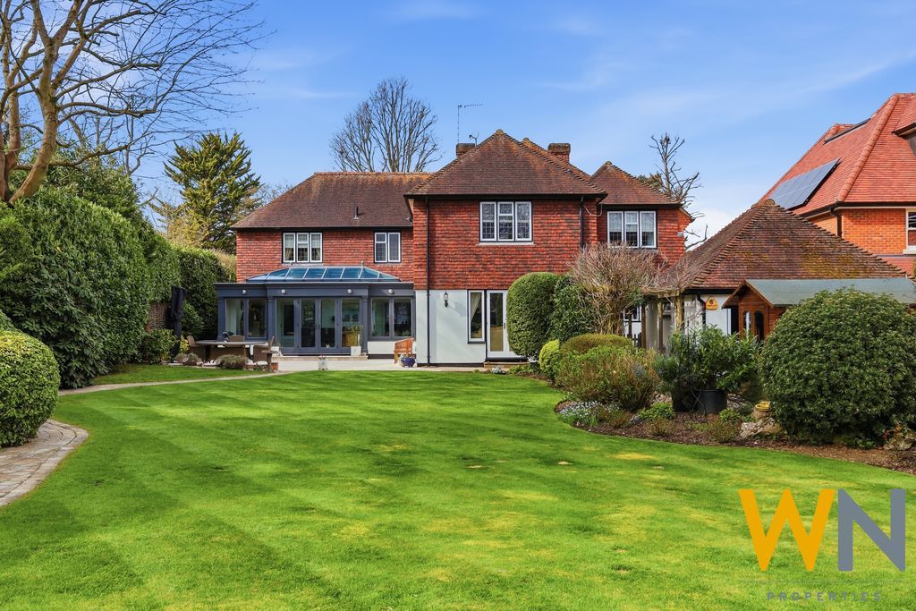 Additional image 3 of 5 bed detached house for saleLongaford Way, Brentwood CM13