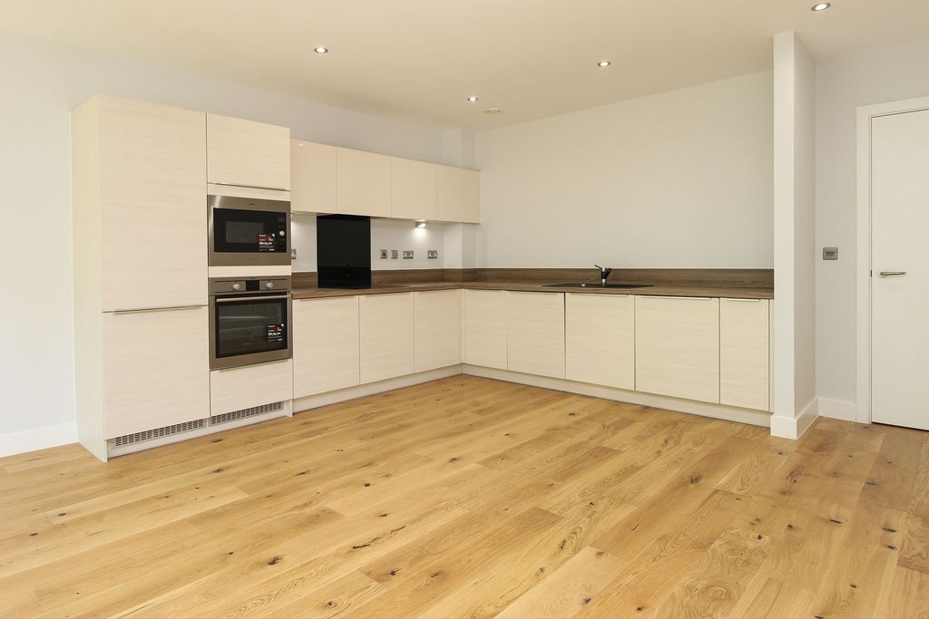 Additional image 5 of 2 bed flat for saleBroomgrove Gardens, 17 Broomgrove Road S10