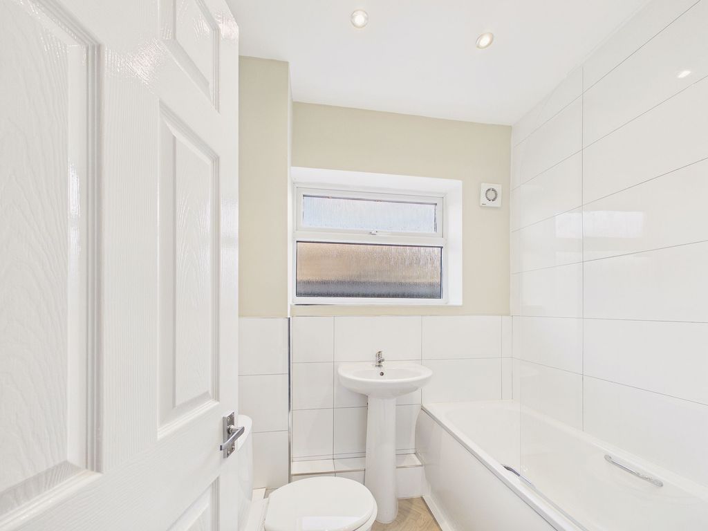 Additional image 3 of 2 bed flat for saleDeans Close, Whickham NE16