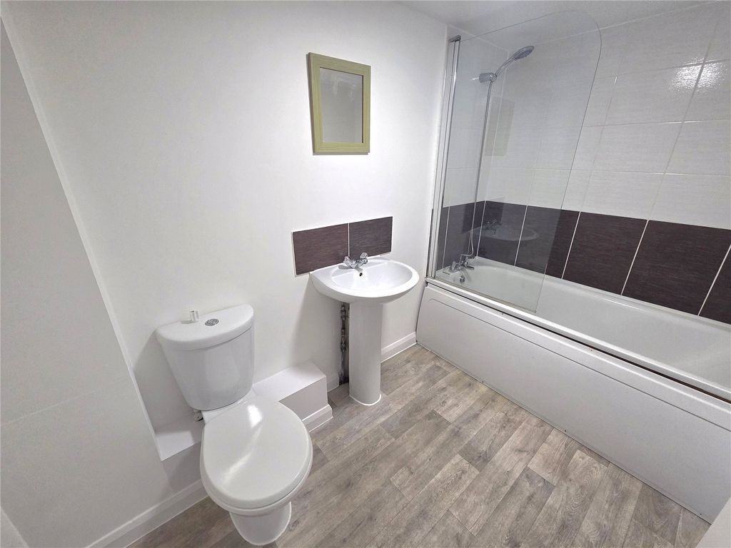 Additional image 6 of 3 bed maisonette for saleStrand Court, The Strand, Bude, Cornwall EX23