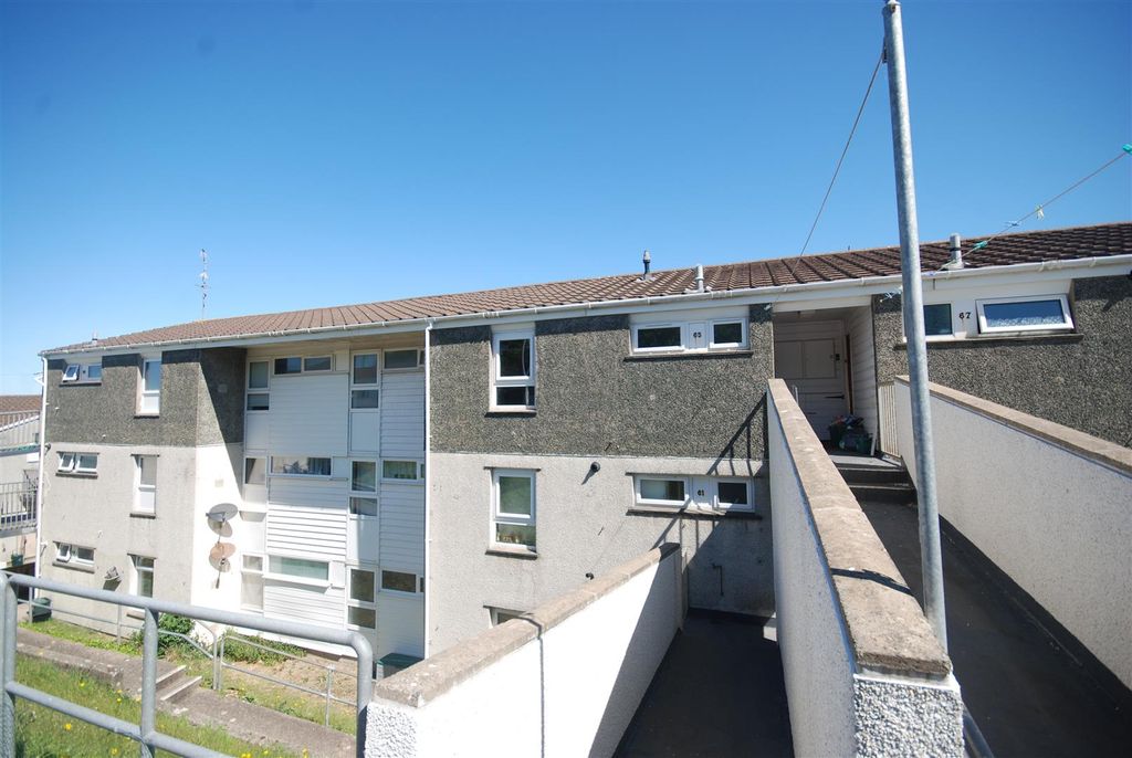 Additional image 4 of 2 bed flat for saleThe Mount, Appledore EX39