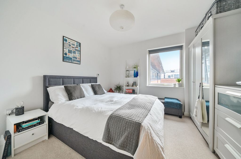 Additional image 5 of 1 bed flat for saleRingers Road, Bromley BR1