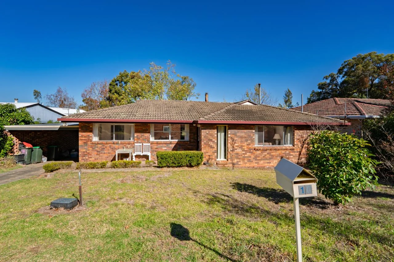 10 Campion Parade, Armidale NSW 2350
