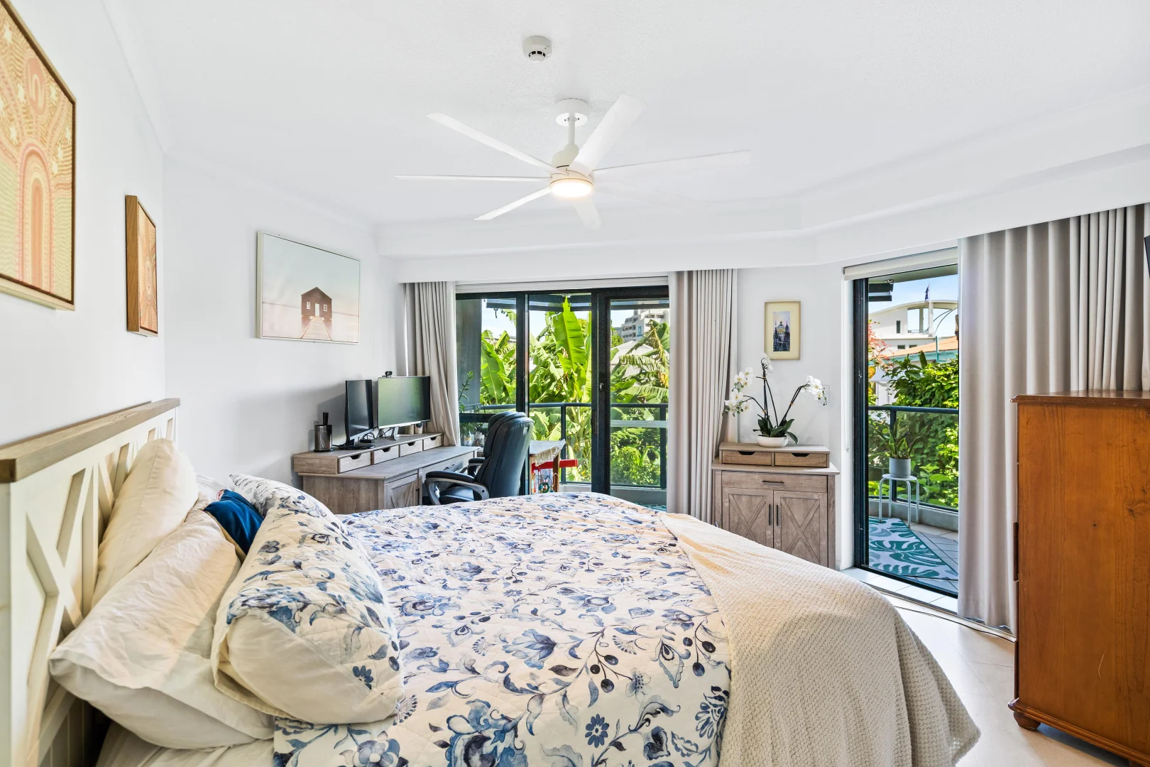 4/181 Esplanade, Cairns North QLD 4870 photo 4