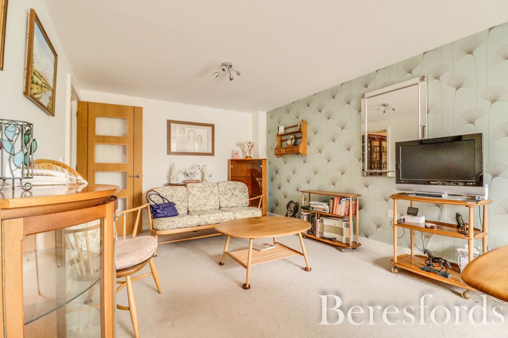 Additional image 6 of 1 bed flat for saleChinnerys Court, Braintree CM7