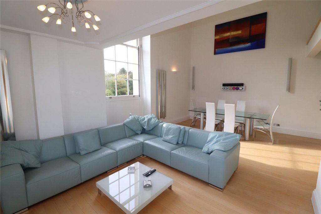 Additional image 5 of 3 bed flat for saleThorndon Hall, Thorndon Park, Ingrave, Brentwood CM13
