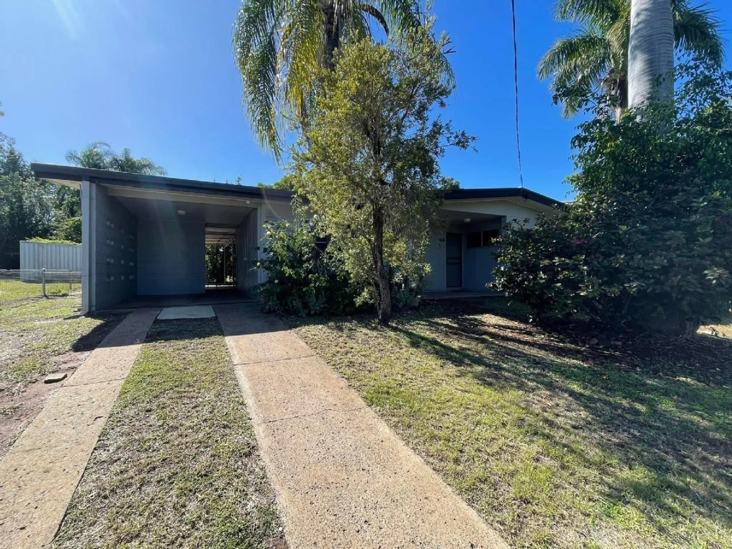 52 ARCHER Drive, Moranbah QLD 4744