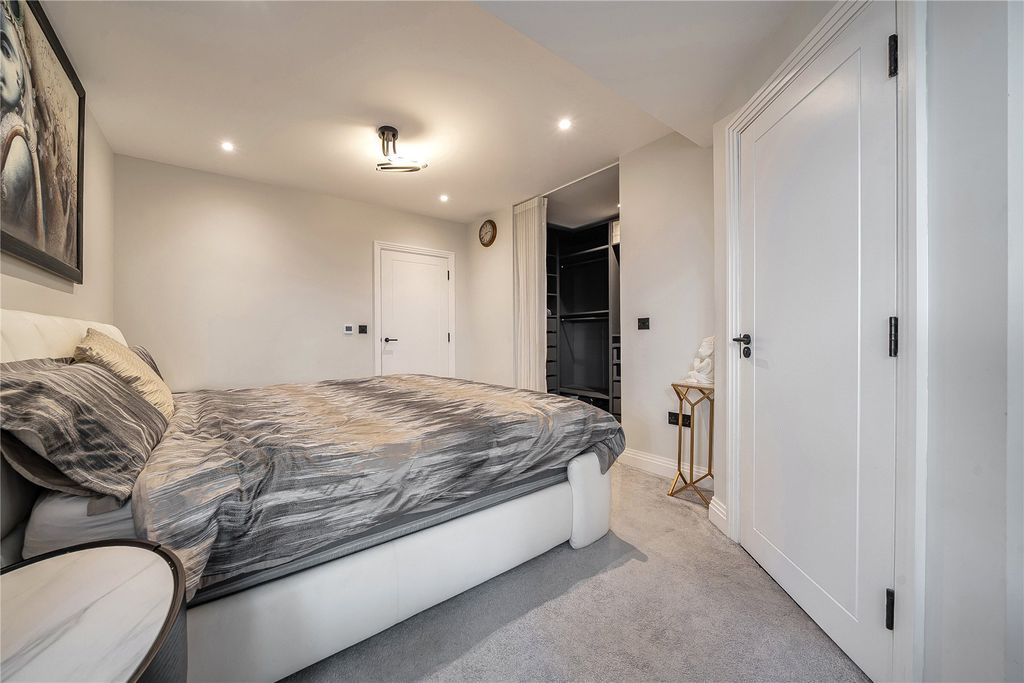 Additional image 11 of 2 bed flat for saleWoodlands Road, Bromley BR1