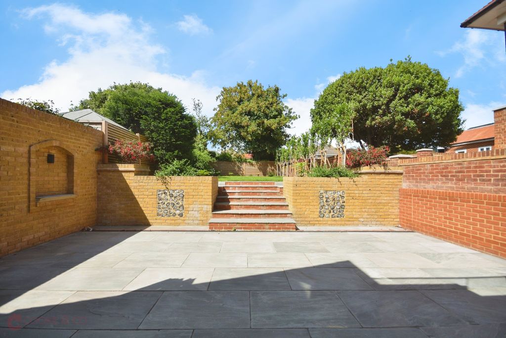 Additional image 25 of 4 bed semi-detached house for saleEastern Esplanade, Broadstairs, Kent CT10