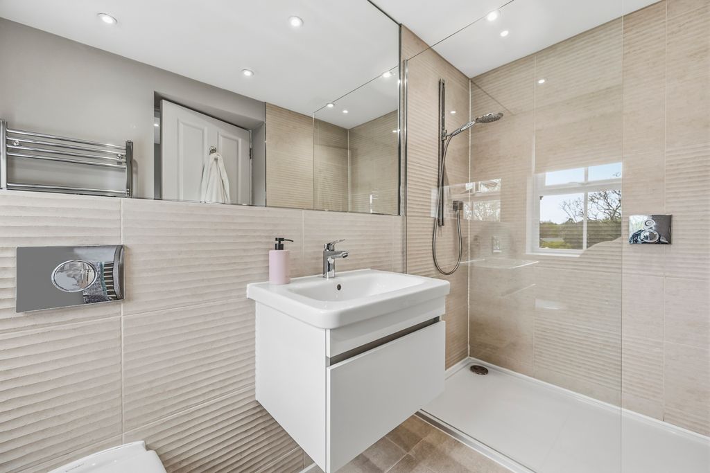 Additional image 11 of 2 bed flat for saleDaveylands, Wilmslow, Cheshire SK9