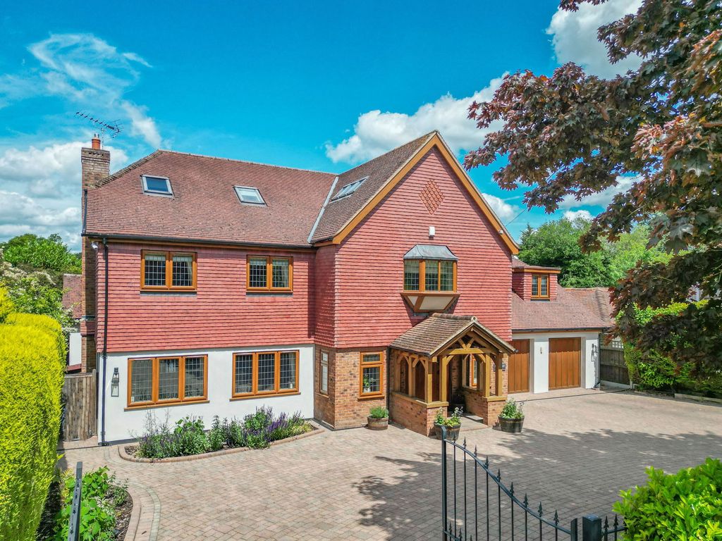 Additional image 47 of 6 bed detached house for saleChallacombe Close, Hutton Mount, Brentwood CM13