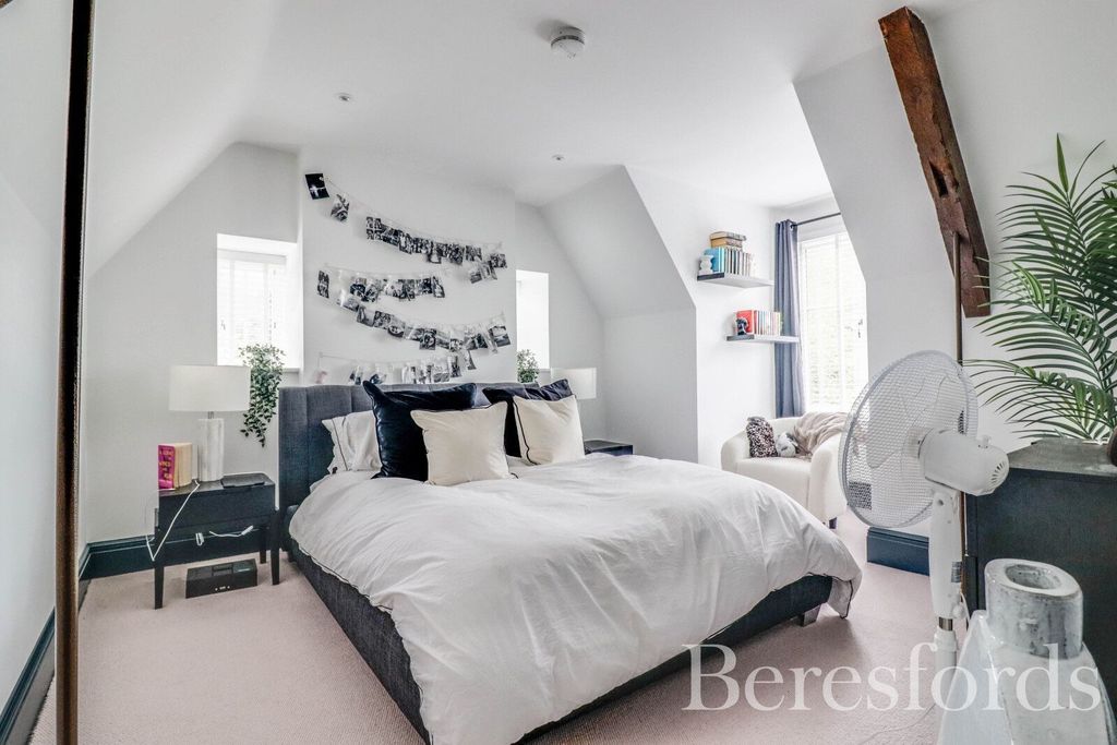 Additional image 5 of 2 bed flat for saleHigh Garrett, Braintree CM7