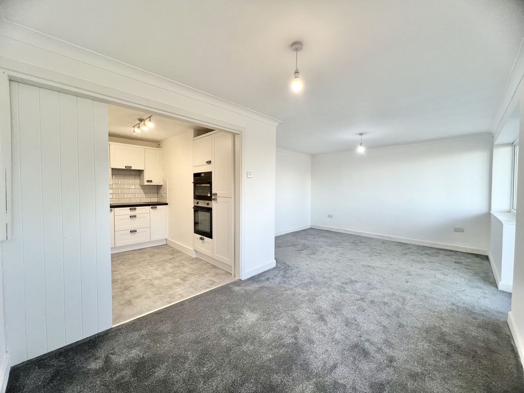 Additional image 5 of 2 bed flat for saleBannister Court, Bispham FY2