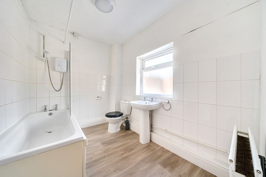 Additional image 12 of 4 bed flat for saleWest Castle Street, Bridgnorth WV16