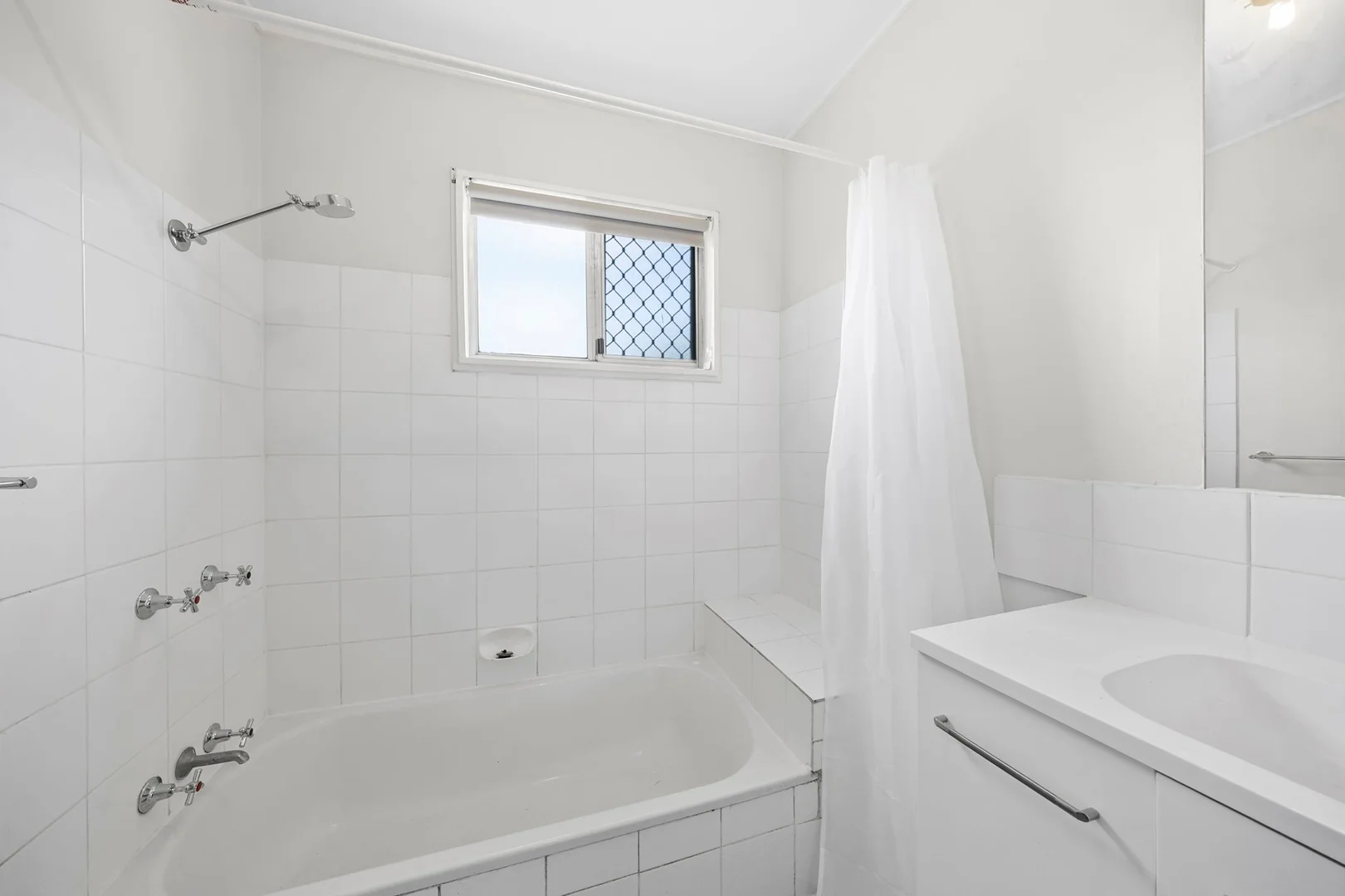 Additional image 8 of 10 Maple St, Kingston QLD 4114