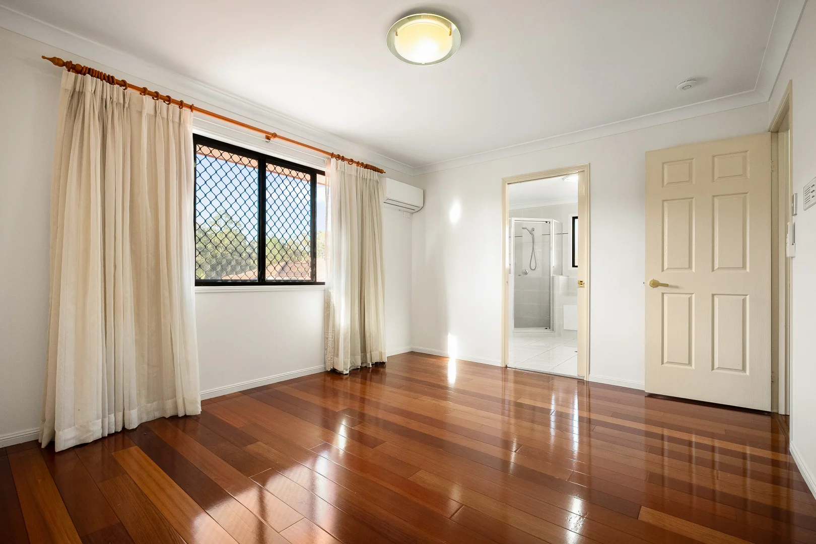 Additional image 35 of 10 Gumdale Place, Sunnybank Hills QLD 4109