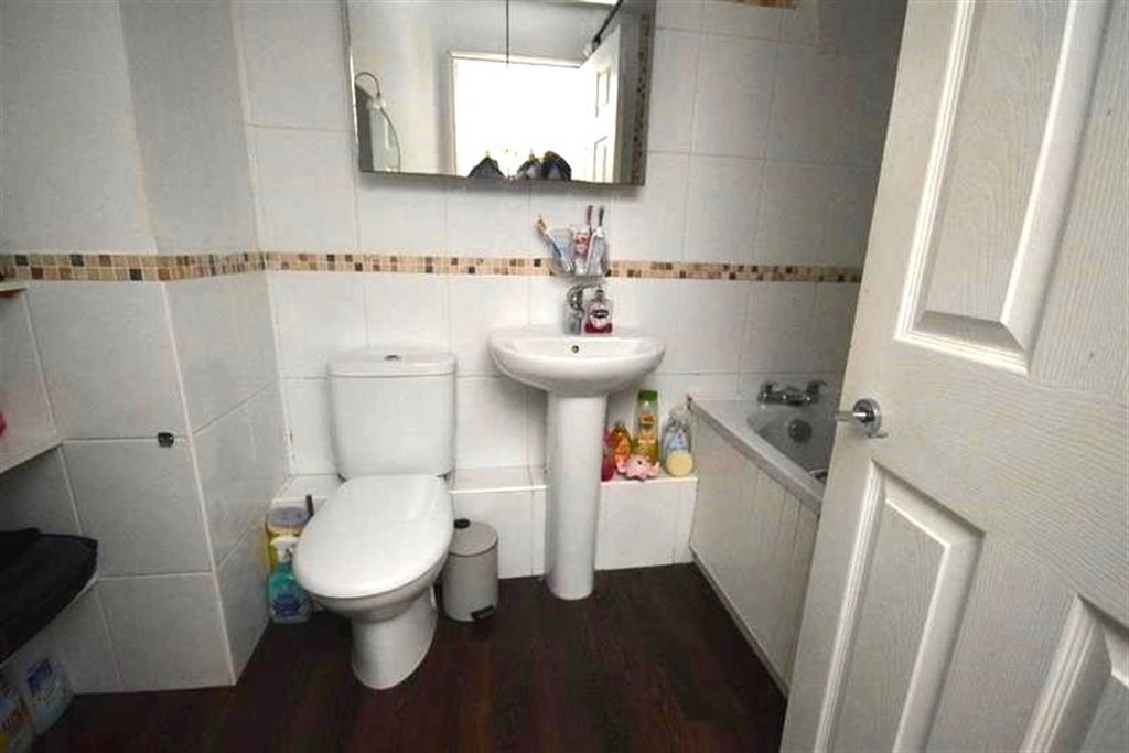 Additional image 8 of 2 bed flat for saleBovingdon Road, Braintree CM7