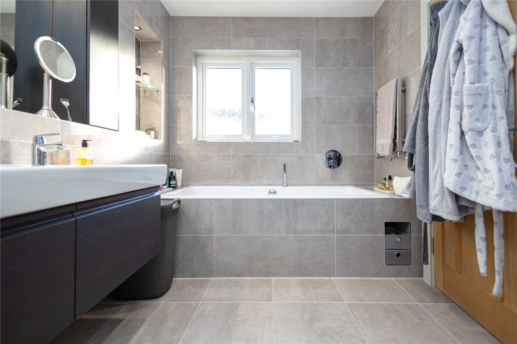 Additional image 28 of 5 bed detached house for saleDalkeith Road, Poole, Dorset BH13