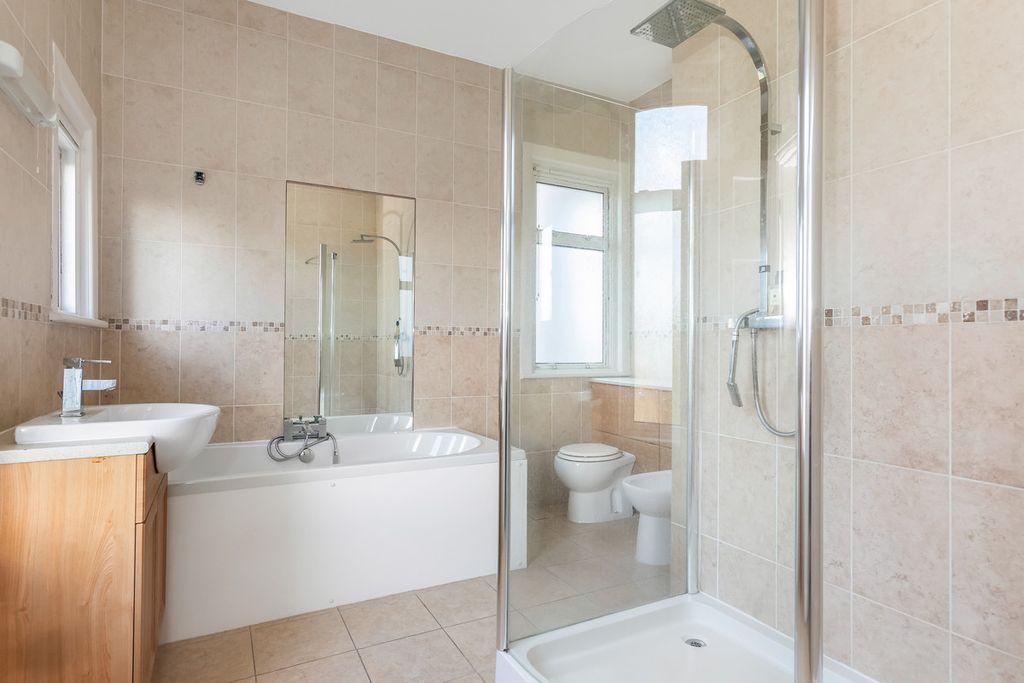 Additional image 30 of 5 bed detached house for saleCambridge Road, Bromley BR1