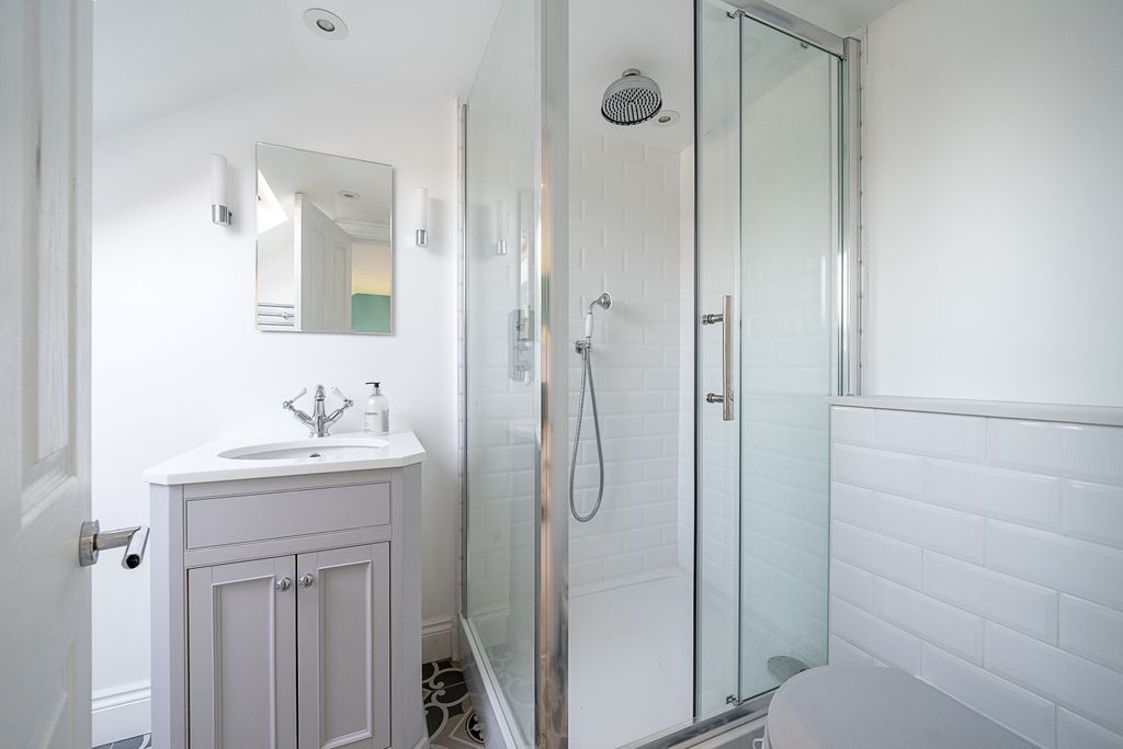 Additional image 18 of 4 bed detached house for saleYork Road, Brentford TW8