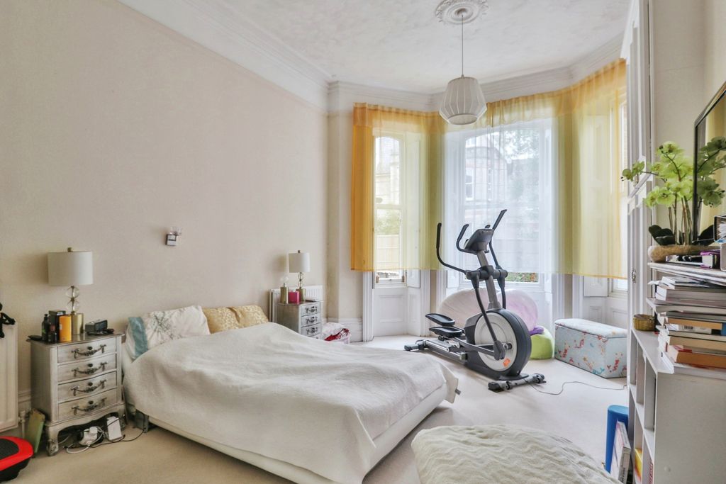 Additional image 4 of 3 bed flat for saleWimborne Road, Bournemouth, Dorset BH2